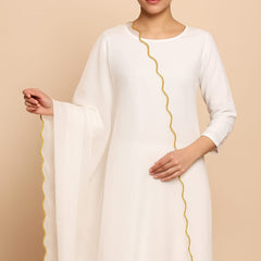 Elegant Organza Plain Dupatta with Gold Scallop Border – Pure White Ethnic Wrap