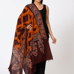 Handcrafted Traditional Bandhej Batik Design Shwal