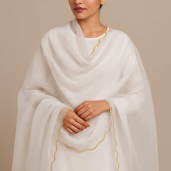 Elegant Organza Plain Dupatta with Gold Scallop Border – Pure White Ethnic Wrap